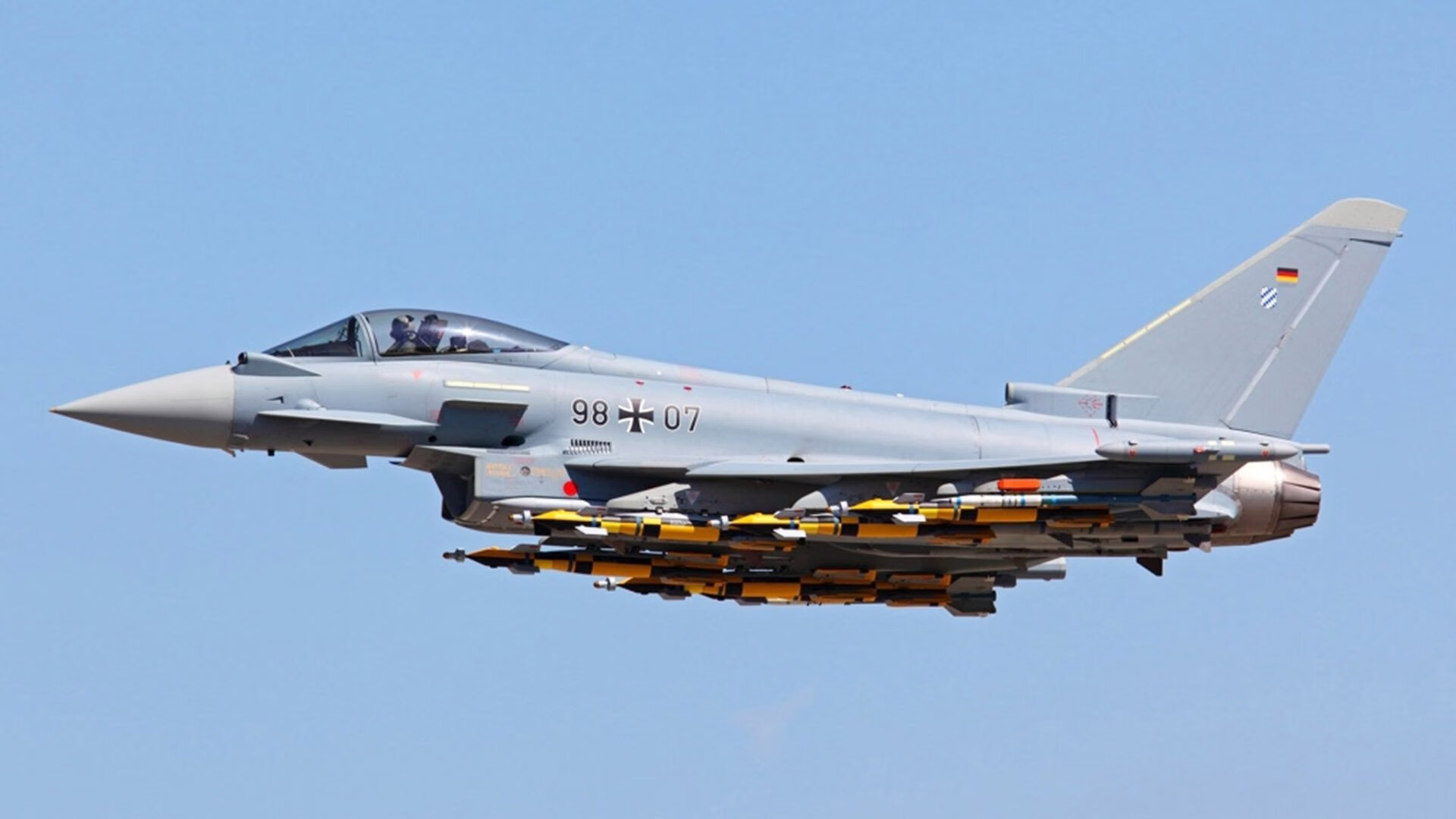 200蝶滑行距离：美选手更擅前段推进，滑蝶游身步