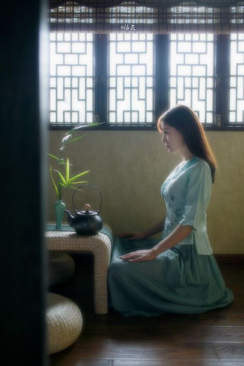 “血战擂台，自由搏击在四川省体育馆点燃激情！”