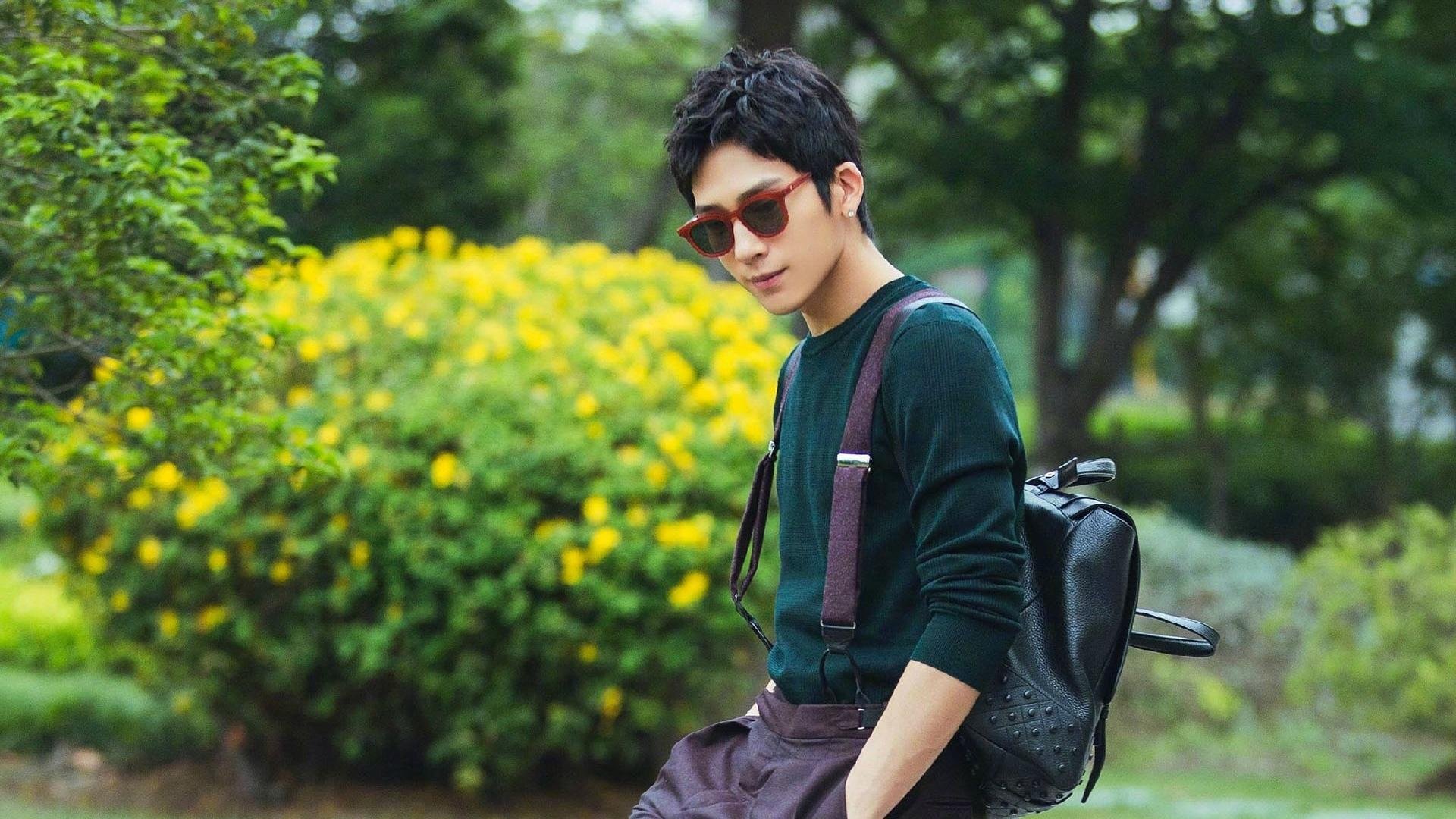 拳击比赛夜场灯光秀引爆全场气氛,拳击夜店